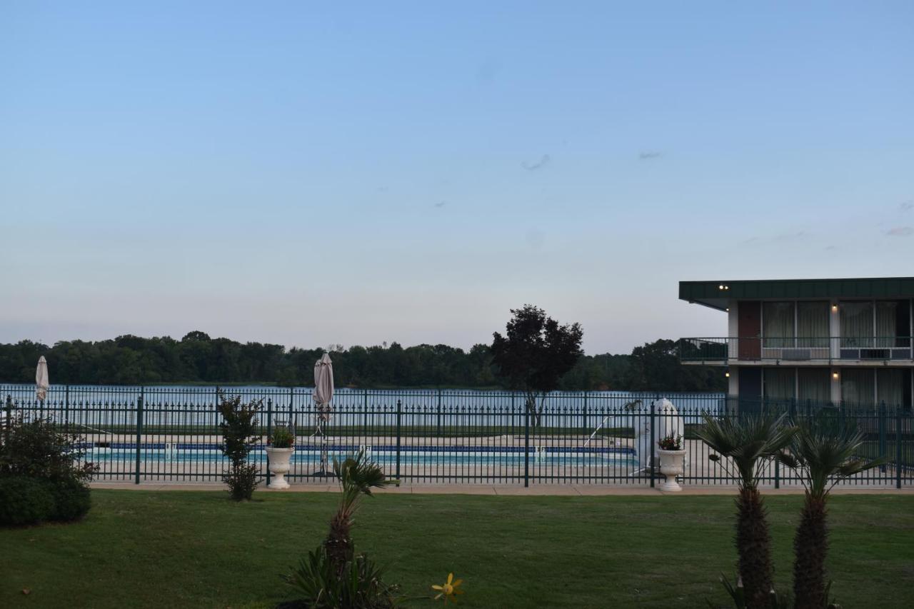 Super 8 By Wyndham Riverside Al Zewnętrze zdjęcie